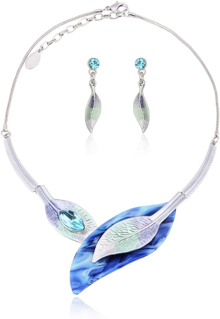 Green Floral Imitation Jewellery Set, Necklace and Earrings - Image 16