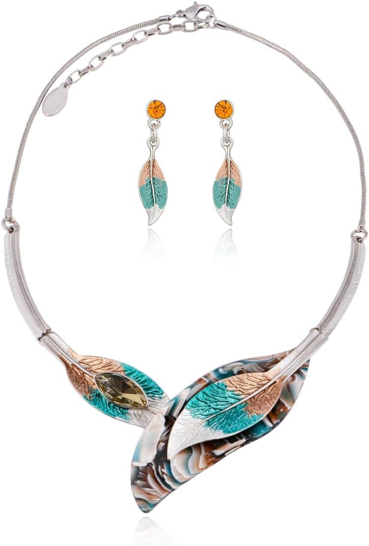 Green Floral Imitation Jewellery Set, Necklace and Earrings - Image 10