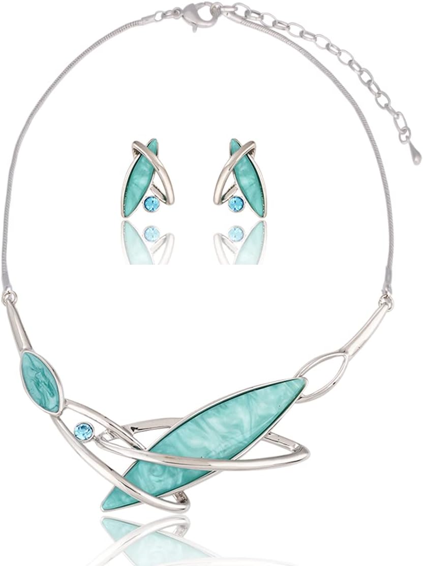 Green Floral Imitation Jewellery Set, Necklace and Earrings - Image 9