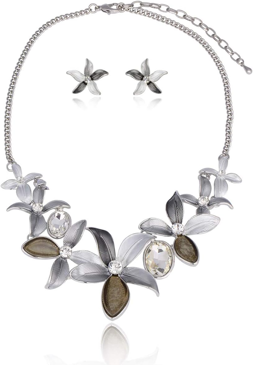 Green Floral Imitation Jewellery Set, Necklace and Earrings - Image 19
