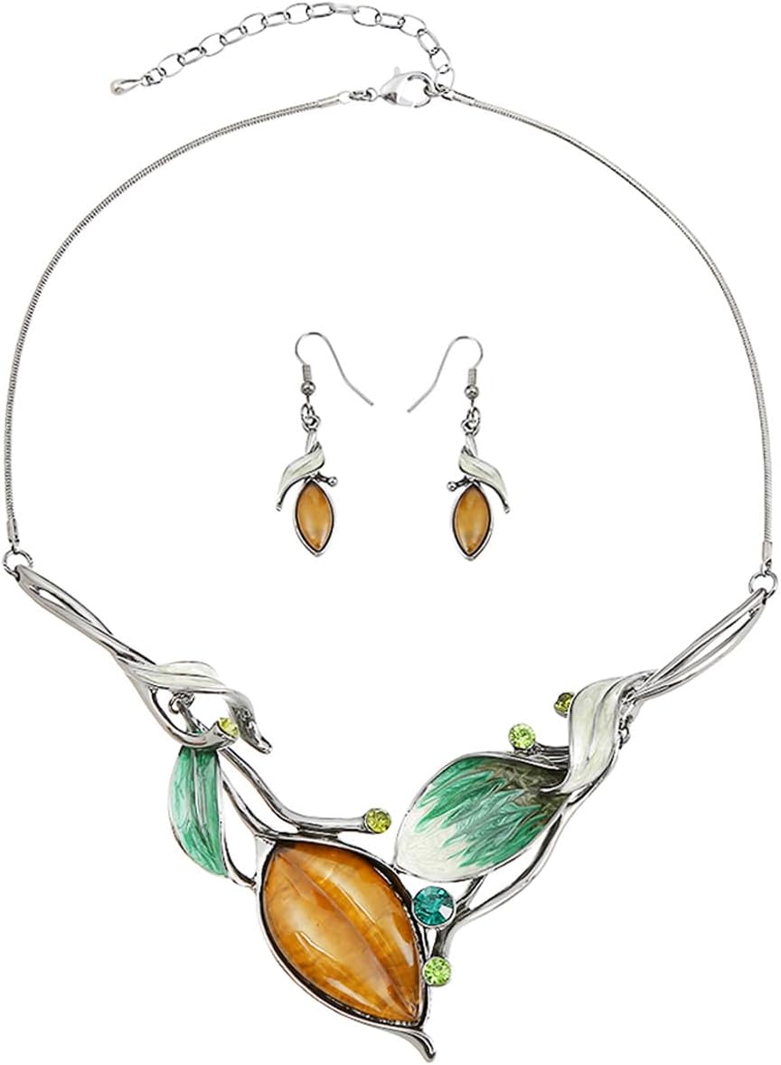 Blue Leaf Motif Necklace and Drop Earrings Set - Image 39