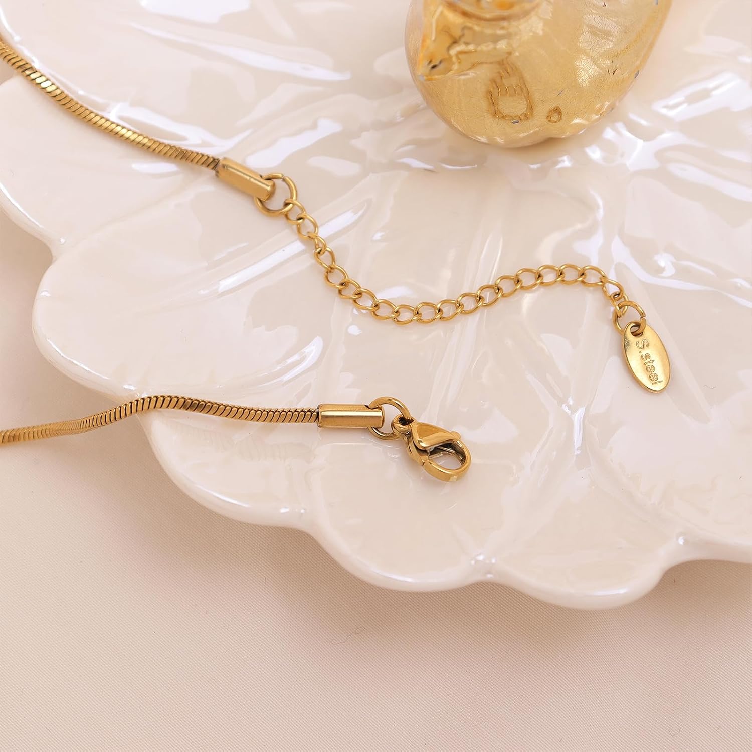 Gold Tone Oval Stone Pendant Necklace, Single Piece - Image 8